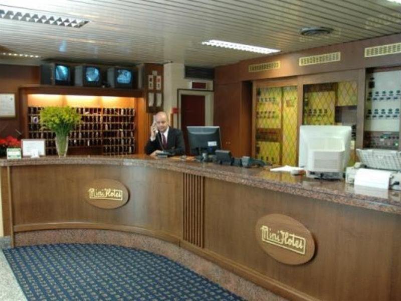 B&B Hotel Milano Ornato Dependanc Bagian luar foto